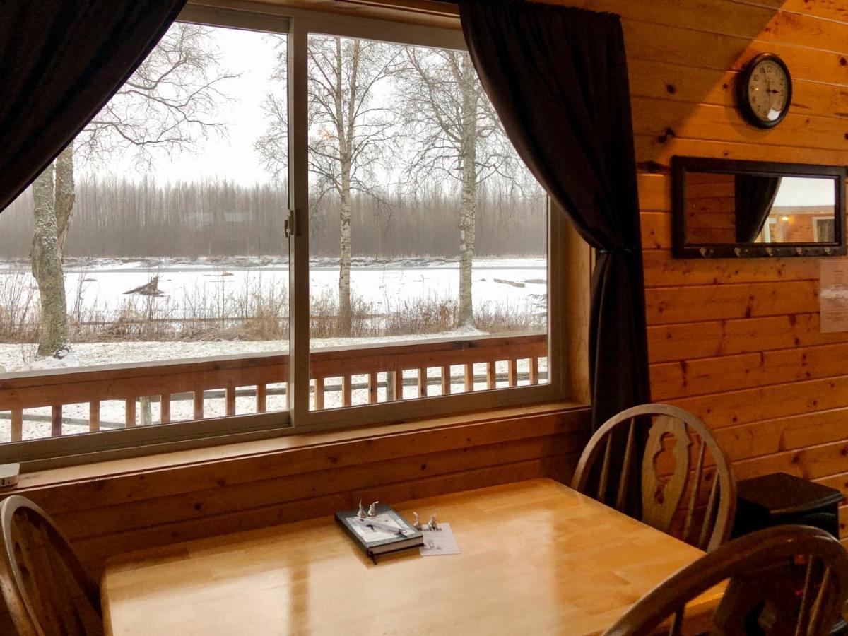 Susitna River Lodging, Riverside Cabins 탈키트나 외부 사진