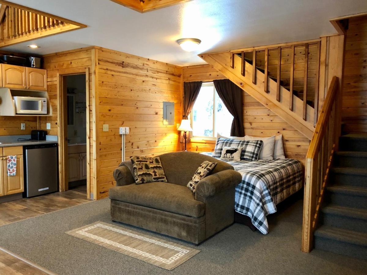 Susitna River Lodging, Riverside Cabins 탈키트나 외부 사진