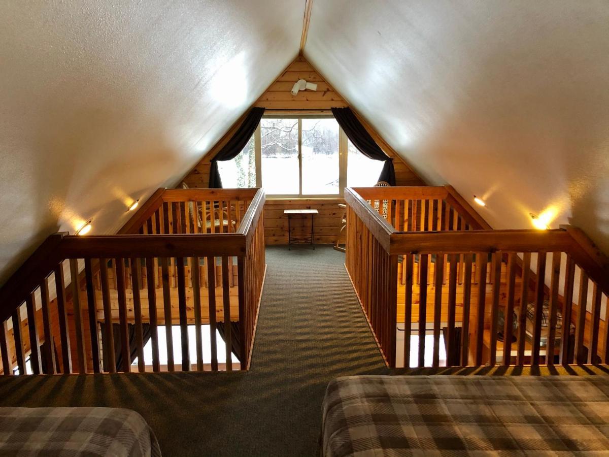 Susitna River Lodging, Riverside Cabins 탈키트나 외부 사진