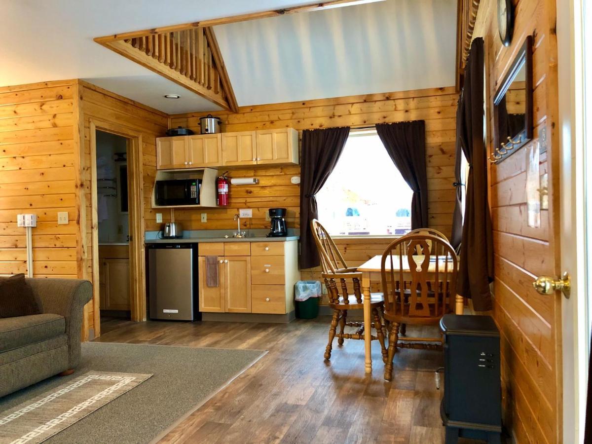 Susitna River Lodging, Riverside Cabins 탈키트나 외부 사진