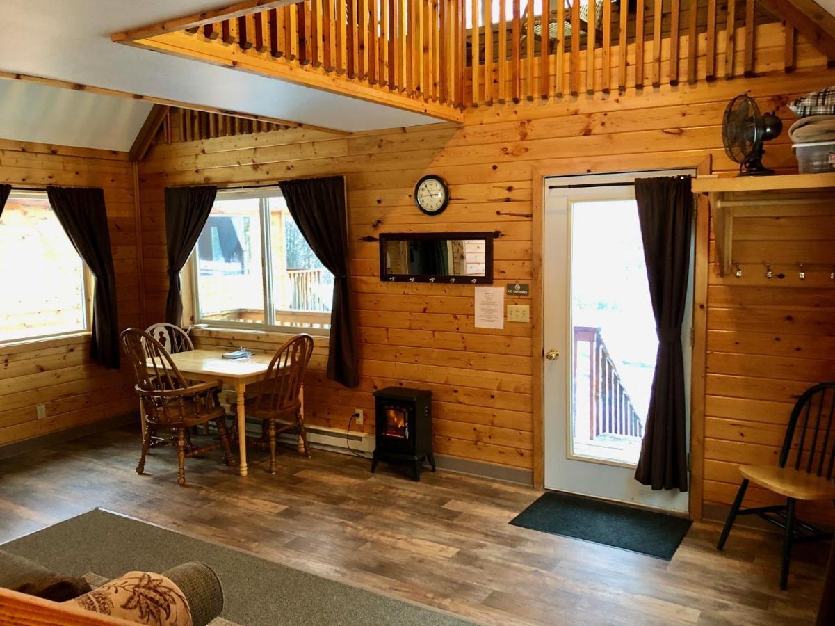 Susitna River Lodging, Riverside Cabins 탈키트나 외부 사진